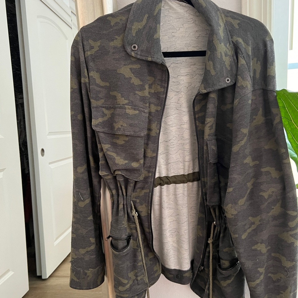 Army jacket - Picture 3 of 3